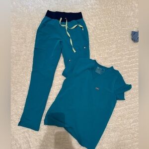 Figs Teal scrub set!!!